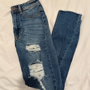 NWOT Distressed Jeans